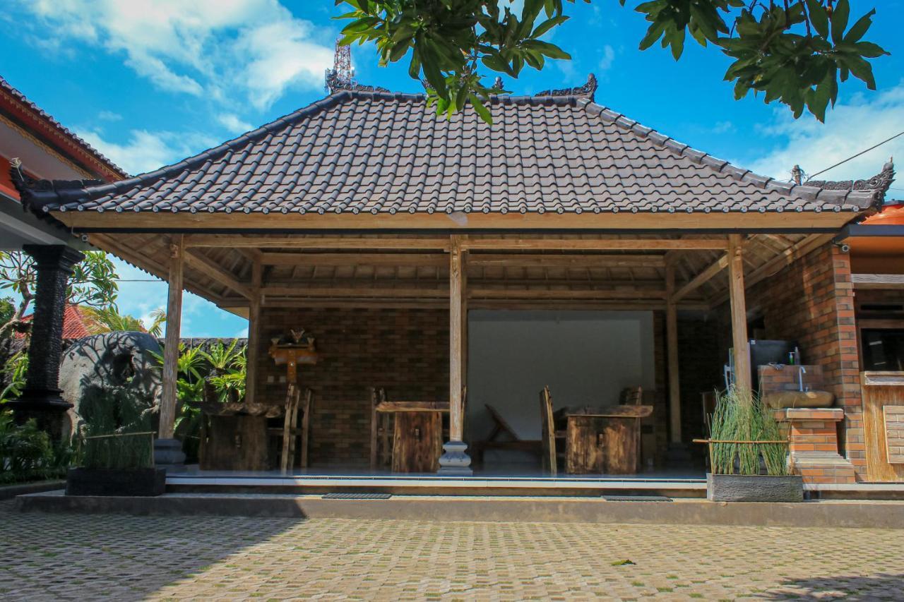 Hotel Niki Jembrana Exterior foto